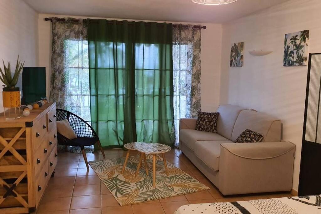 Studio Cosy, Vue Sur Mer Villages Vacances Sainte Anne Cheques Vacances Acceptes Exterior foto
